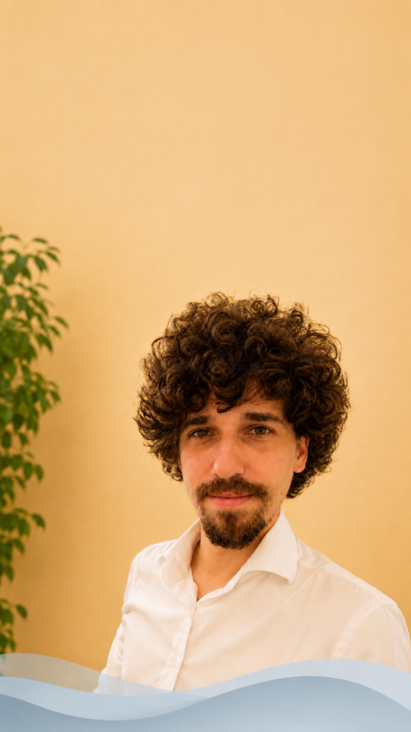 Luca Cavalieri, educatore e tutor a Genova